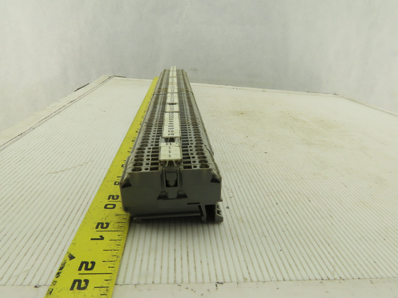 Phoenix Contact Typ ZFK2.5 600V 25A 25-12AWG Wire Terminal Block Lot Of 84