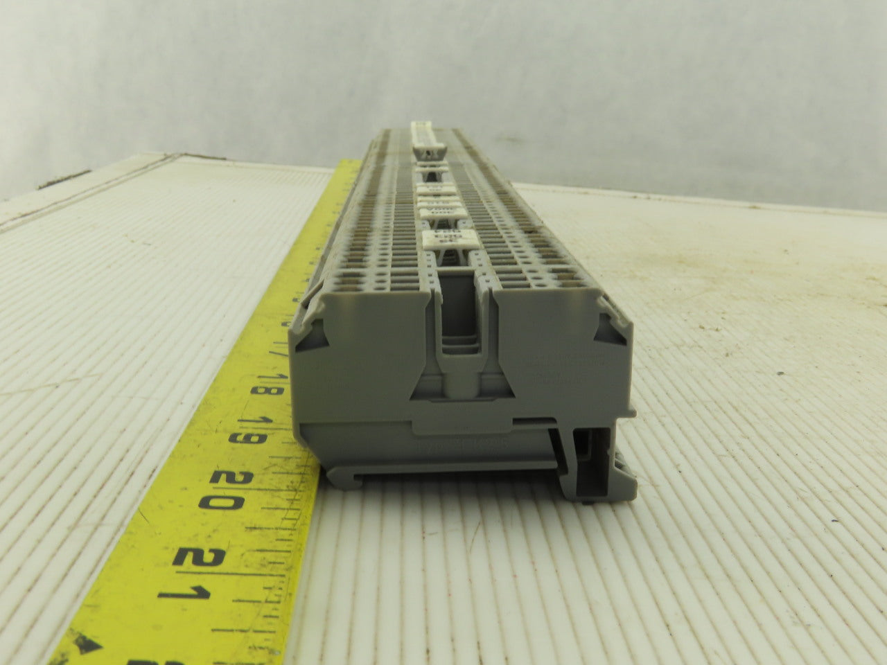 Phoenix Contact Typ ZFK2.5 600V 25A 25-12AWG Wire Terminal Block Lot Of 72