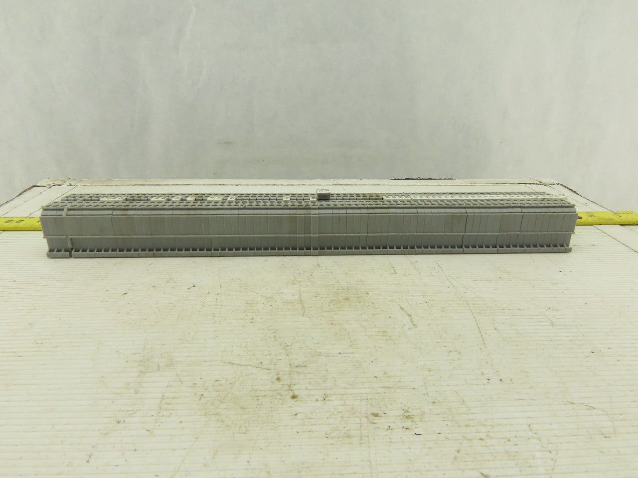 Phoenix Contact Typ ZFK2.5 600V 25A 25-12AWG Wire Terminal Block Lot Of 72