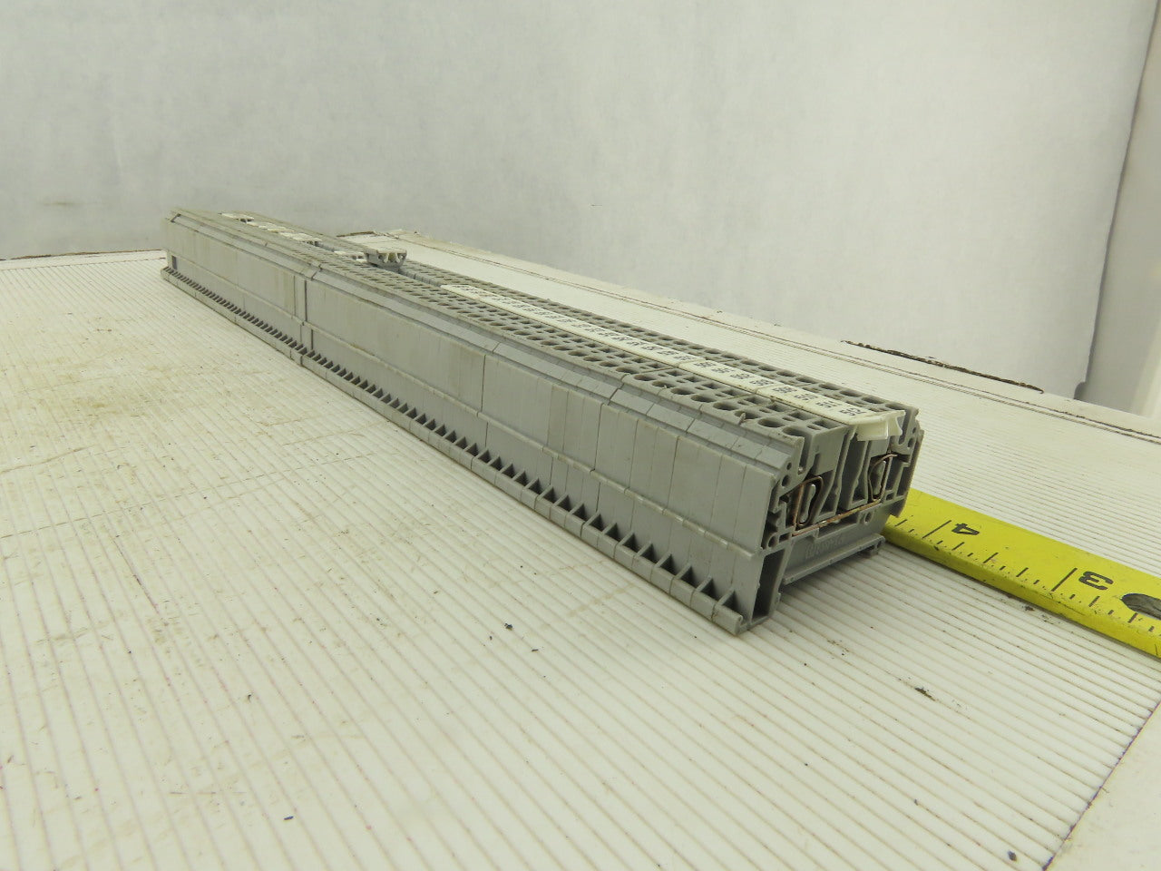 Phoenix Contact Typ ZFK2.5 600V 25A 25-12AWG Wire Terminal Block Lot Of 72