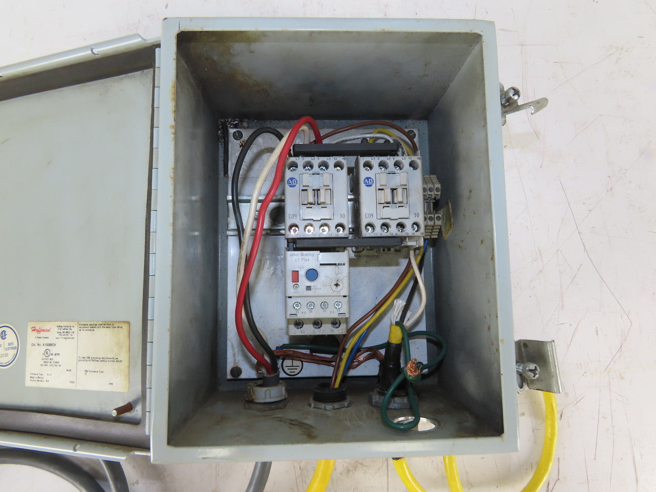 Allen Bradley 600V 30A 3Ph 7.5Hp Pendant Hoist Control Assembly 110V Control