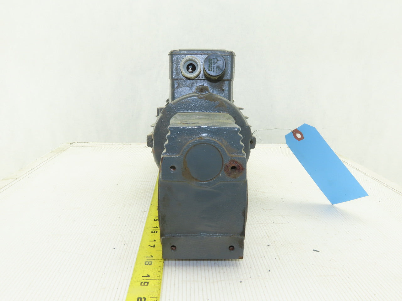 Flender SA07-M1B4 10:1 Ratio 140/170 RPM 220-480V 50/60Hz Thru Shaft Gear Motor