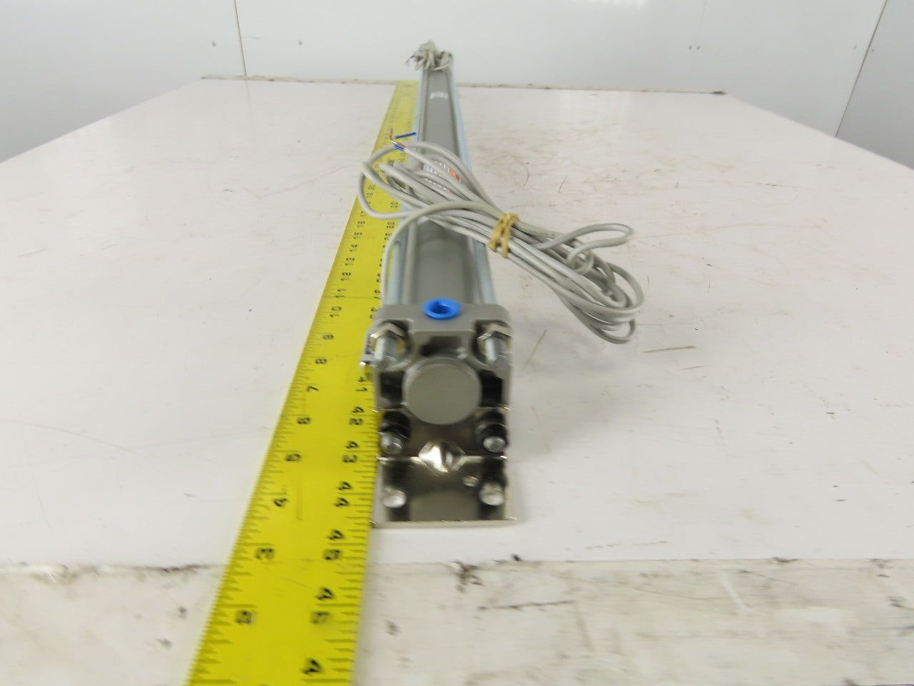 SMC CDA2L40TN-900-A53L-X14 40mm Bore 900mm Bore Double Acting Air Cylinder