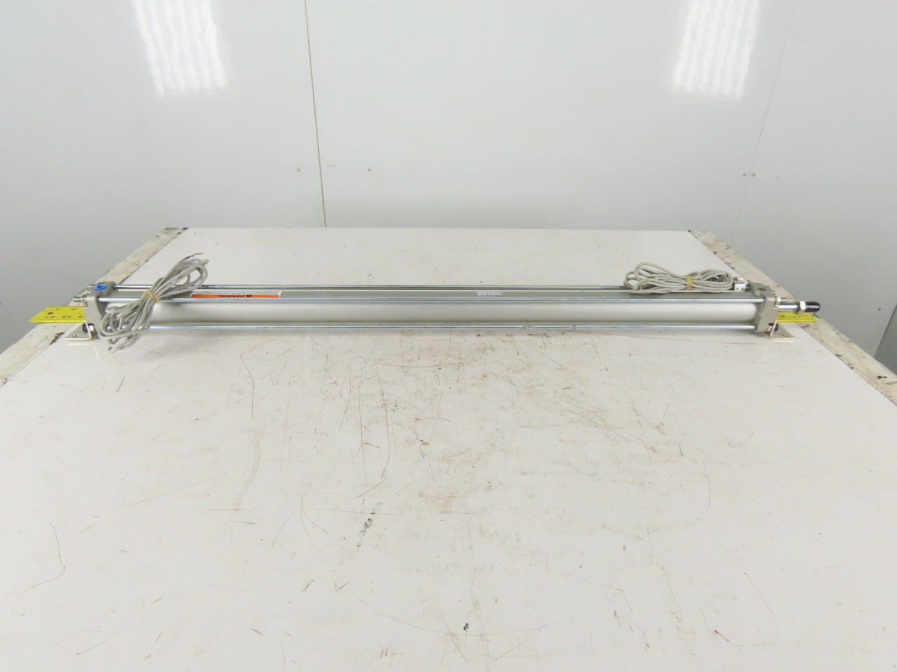 SMC CDA2L40TN-900-A53L-X14 40mm Bore 900mm Bore Double Acting Air Cylinder