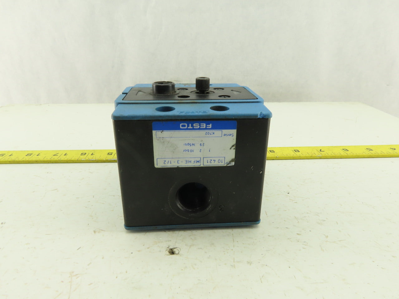 Festo 10421 MD HE-3-1/2 Pneumatic Solenoid Valve