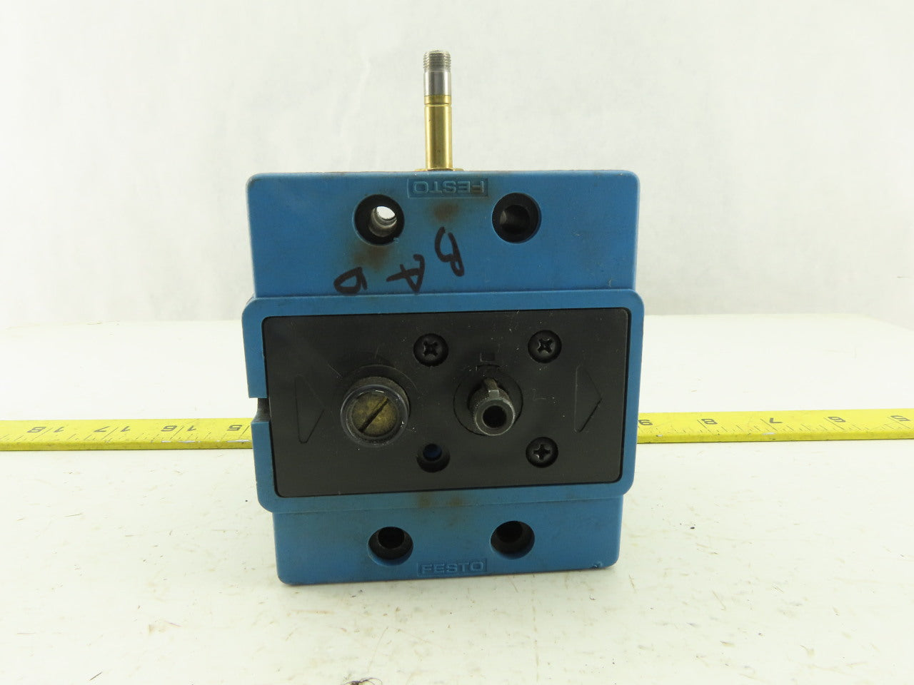 Festo 10421 MD HE-3-1/2 Pneumatic Solenoid Valve