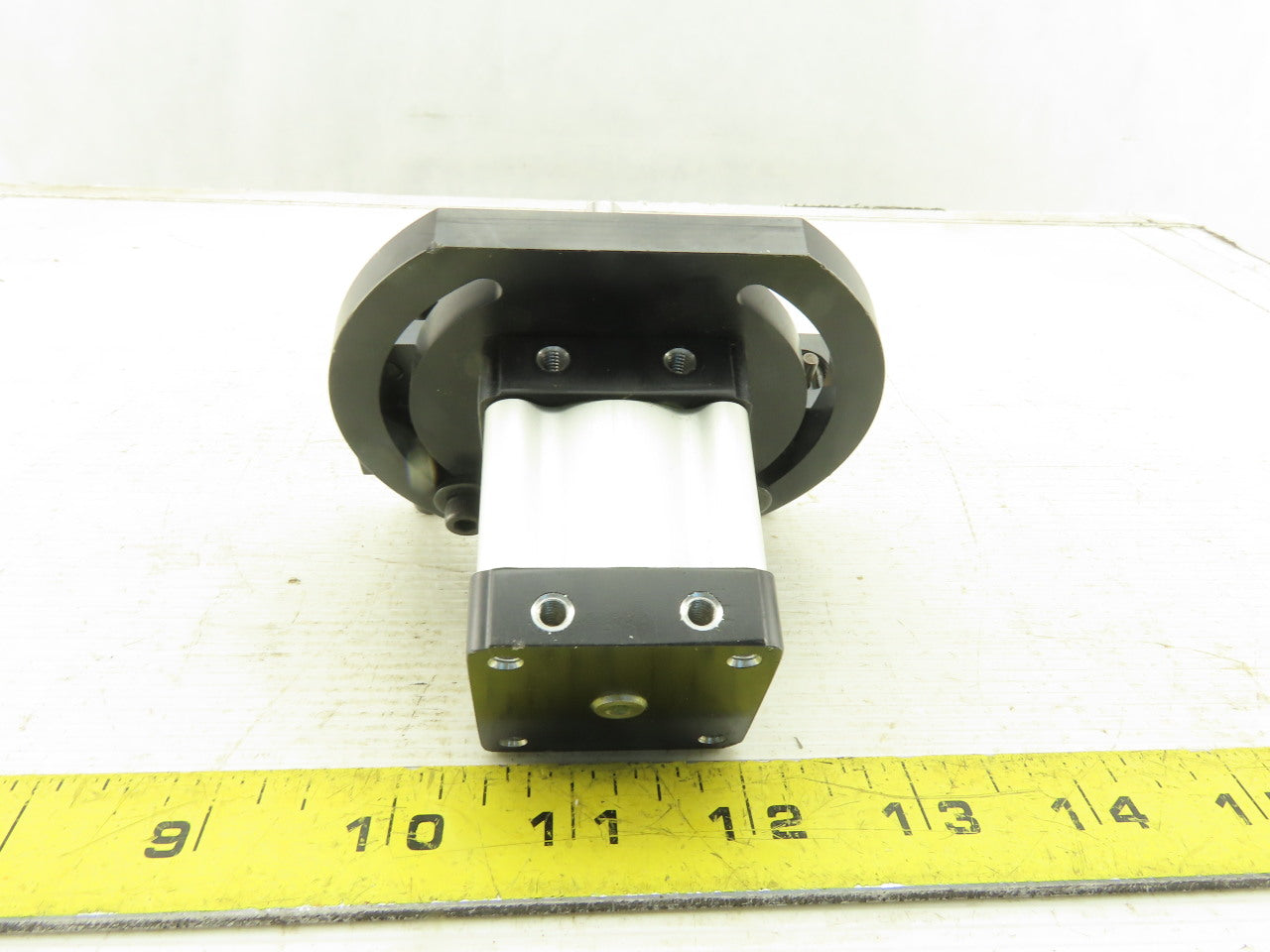 Parker WR1-205CF-A 15 Lb-In Torque 180° Wrist Rotary Actuator W/ Shock Absorbers