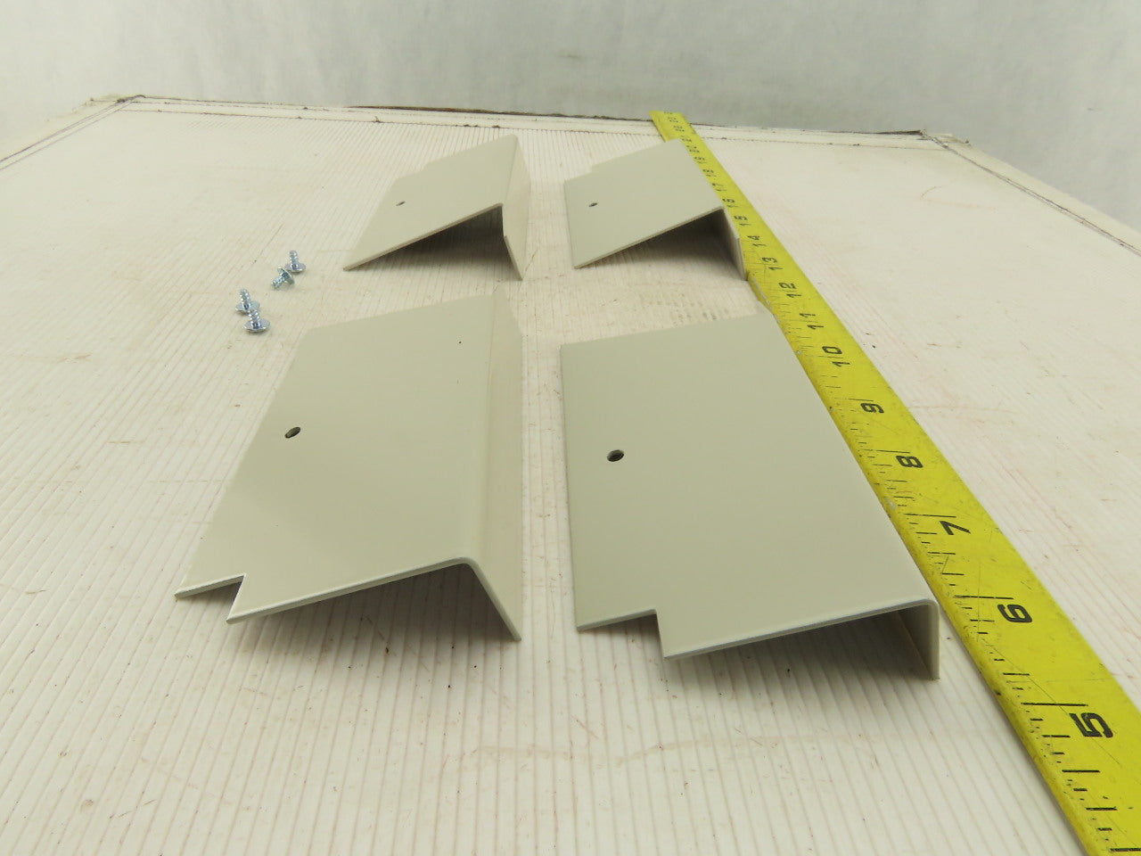 WittRock 1016 Sand Colored Locking End Plate Bed Bumper Kit Lot OF 2