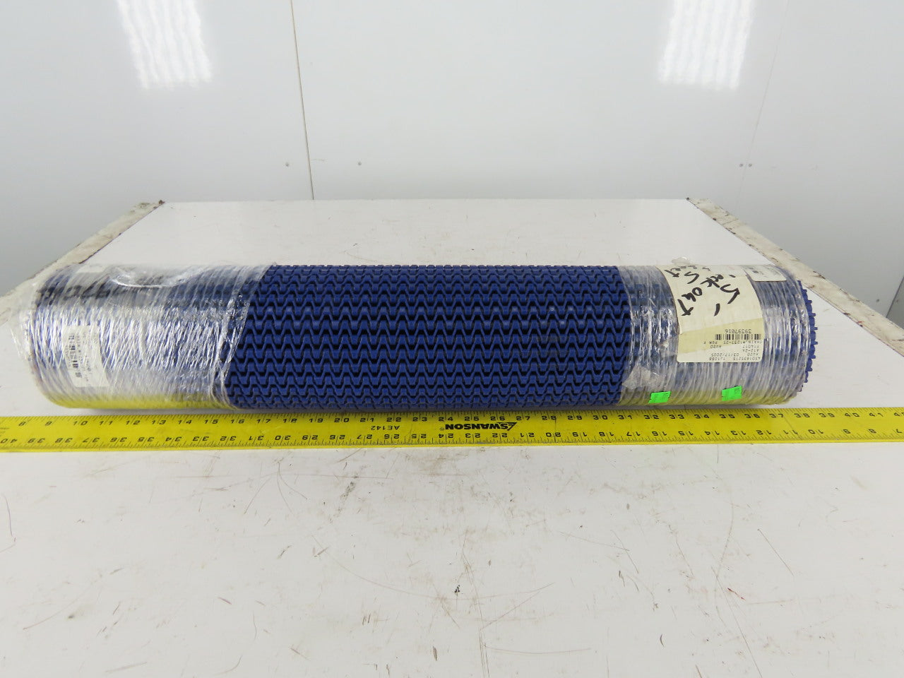 Habisit M1233-25 POM 27-1/2" Flush Grid Conveyor Chain Mat Top 5'