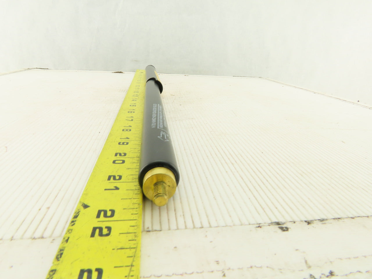 Camloc ECY8SA200239S8D Locking Gas Spring 650N 18" Long