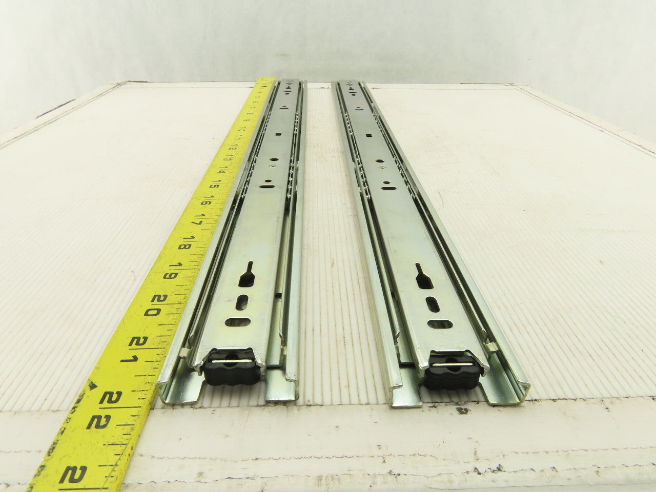 Accuride 4KRV9 39.69" Side Bracket Drawer Slide Hardware Set Of 2