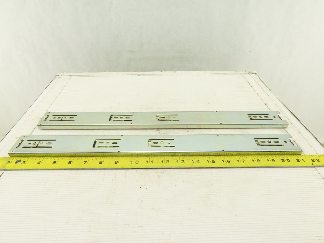 Accuride 4KRV9 39.69" Side Bracket Drawer Slide Hardware Set Of 2