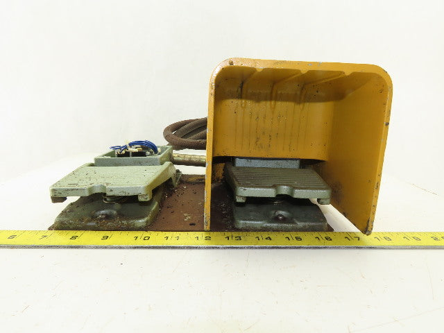 Double Foot Operator Control Switch 24VDC  Missing One Guard