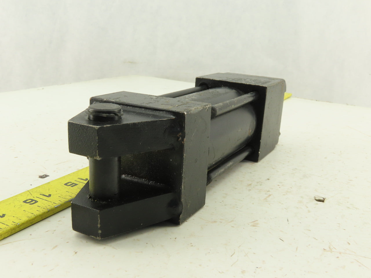 Parker BB2ANU14A 1-1/2" Bore 2" Stroke Clevis Mount Tie Rod Air Cylinder