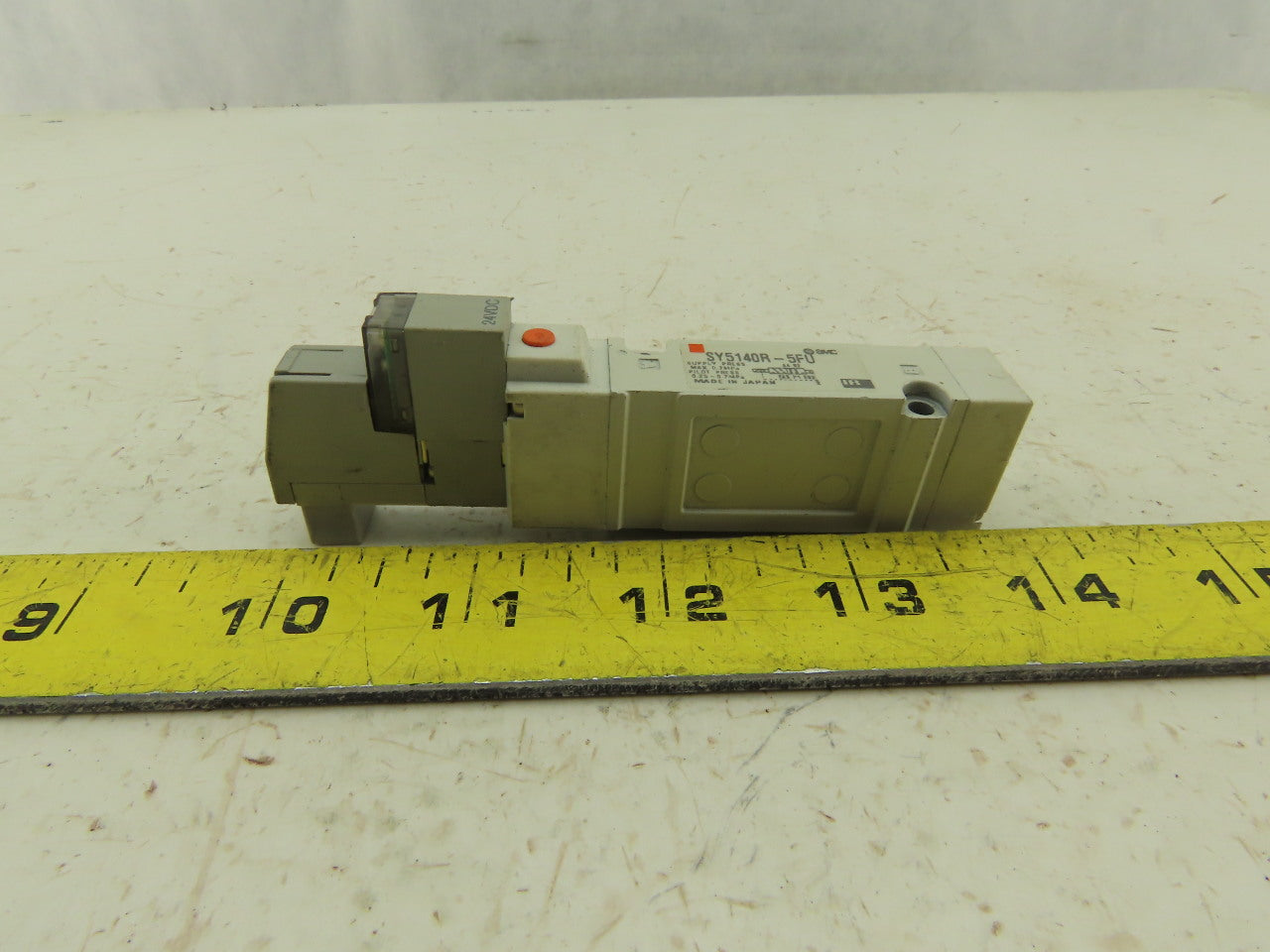 SMC SY5140R-5FU Pneumatic Valve Single Solenoid 24V Coil