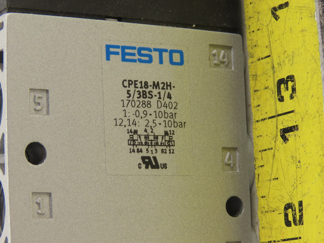 Festo CPE18-M2H-5/3BS-1/4" Pneumatic Double Solenoid Valve
