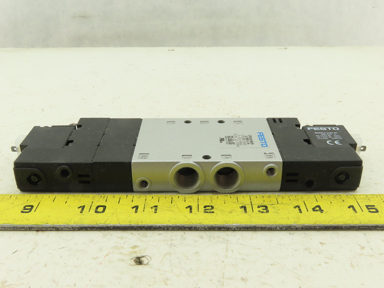Festo CPE18-M2H-5/3BS-1/4" Pneumatic Double Solenoid Valve