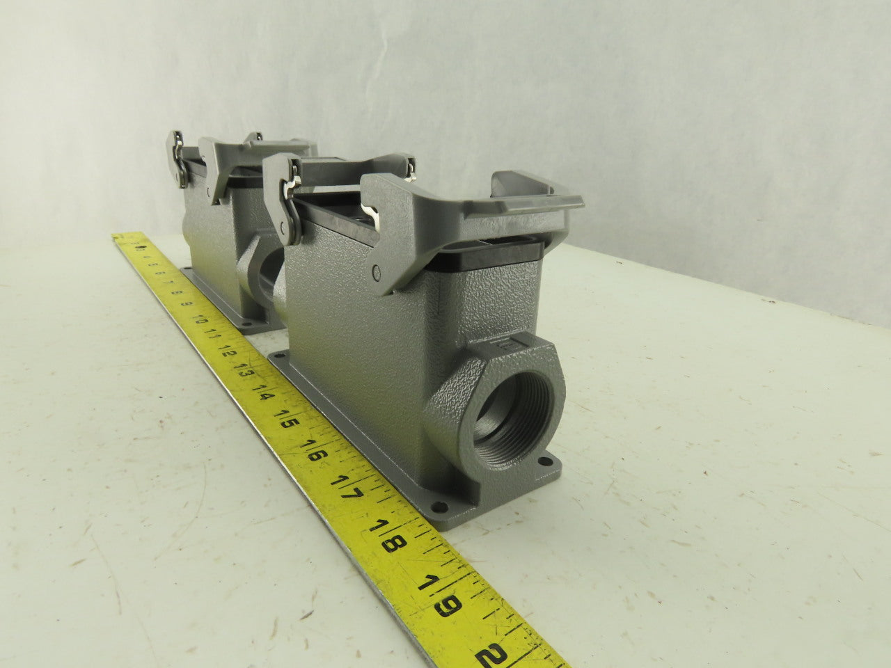 Harting 19300241521 Han24B-asg2-QB-M32 Electrical Terminal Hood Housing Lot Of 2