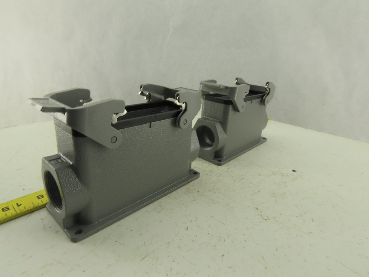 Harting 19300241521 Han24B-asg2-QB-M32 Electrical Terminal Hood Housing Lot Of 2