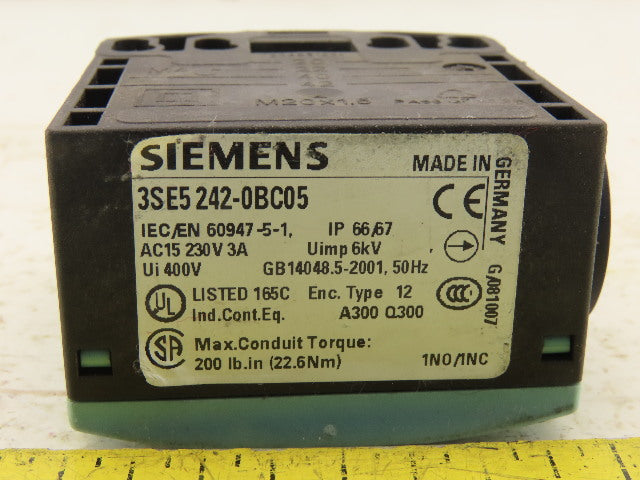 Siemens 3SE5 242-0BC05 400V 1NO/1NC Momentary Contact Position Switch