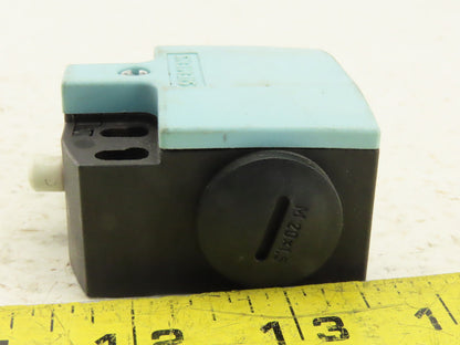 Siemens 3SE5 242-0BC05 400V 1NO/1NC Momentary Contact Position Switch