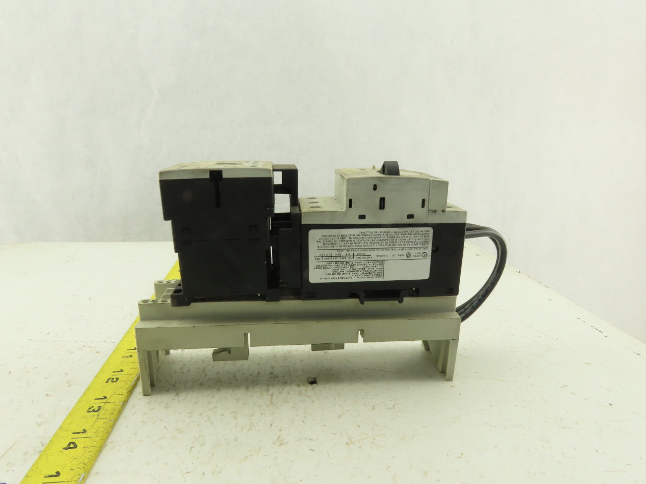Siemens 3RV1011-1CA15 400V Motor Starter Breaker 1.8-2.5A Trip Contactor 24VDC