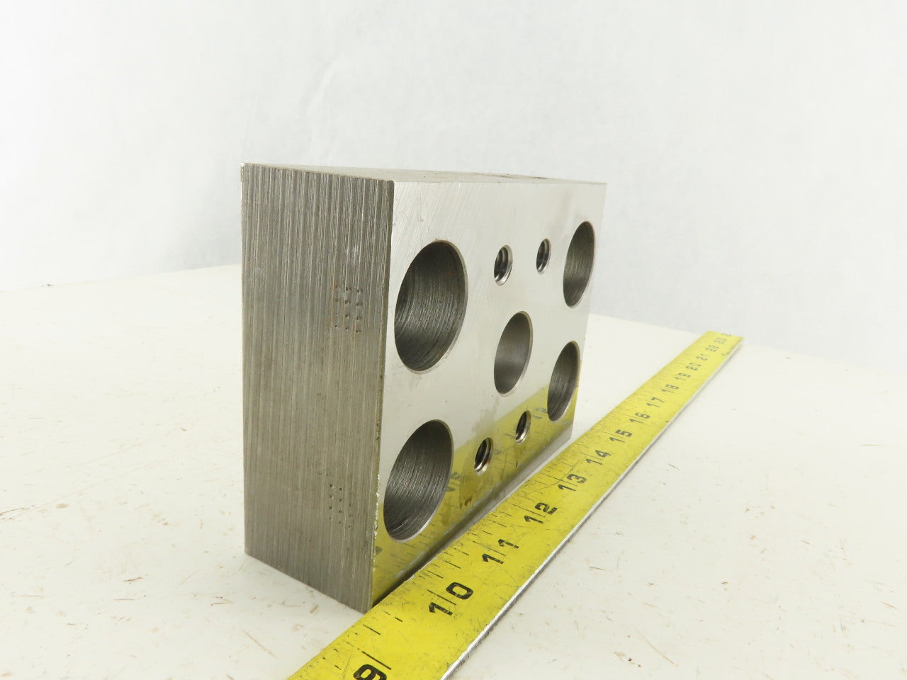 Main Mfg. 1341 32 16 4 Bolt Flange Adapter