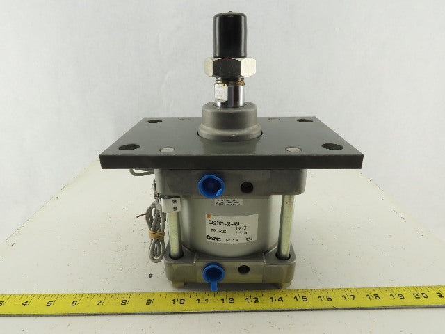 SMC CDS2F125-35-A54 125mm Bore 35mm Stroke Air Cylinder With Position Sensors
