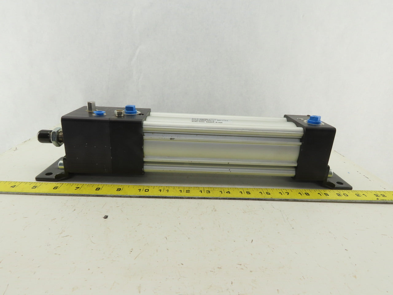Parker P1D4J063MC 63mm Bore 160mm Stroke Double Acting Rod Lock Cylinder