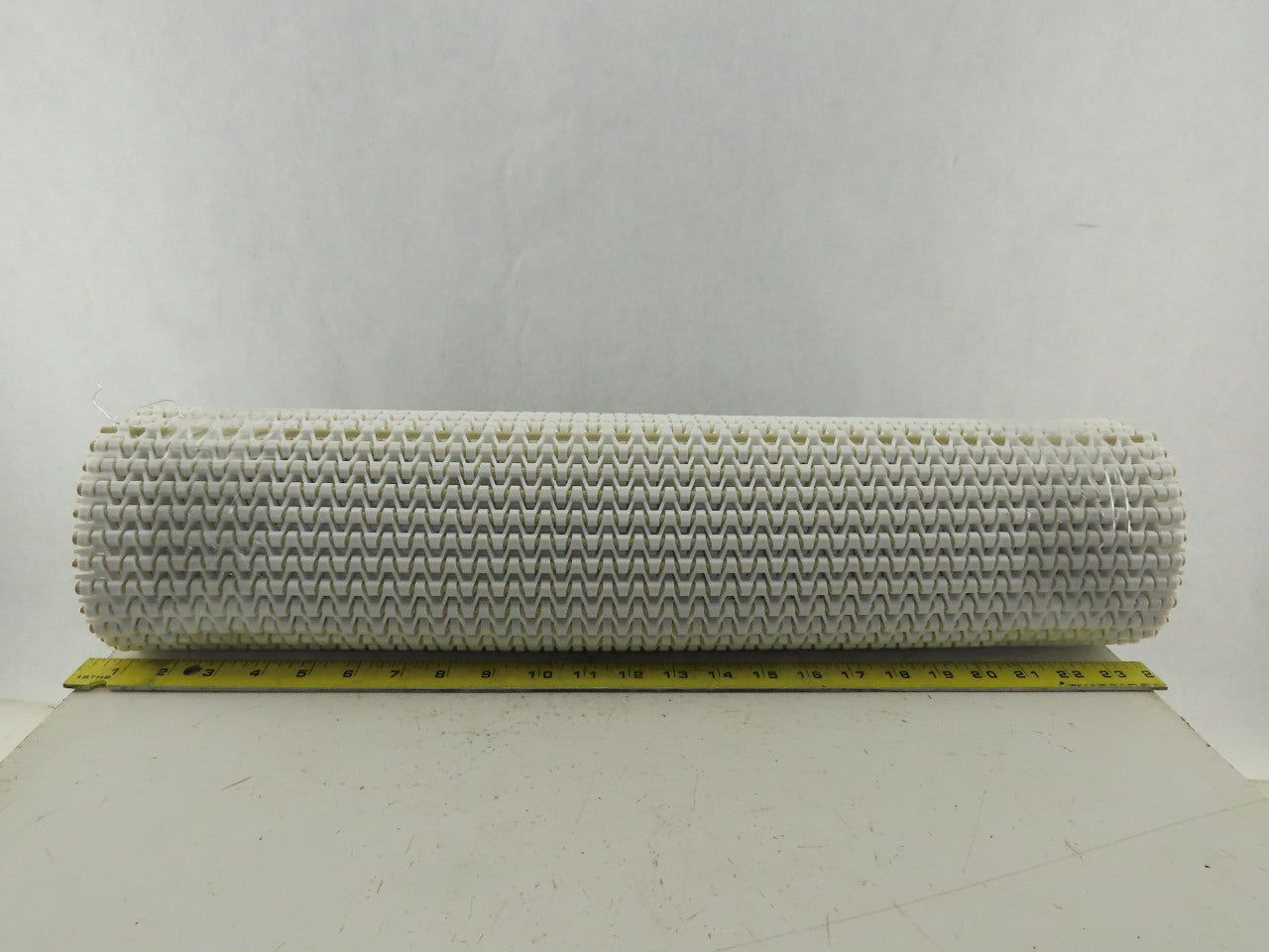 23-1/2" Open Link Smooth Top Conveyor Mat Table Top Chain 62"