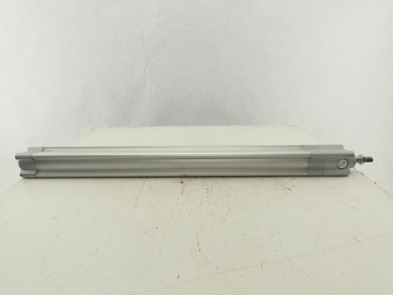 Festo DSBC-32-430-C-PPVA Pneumatic Air Cylinder 32mm Bore 430mm Stroke W/Clamp