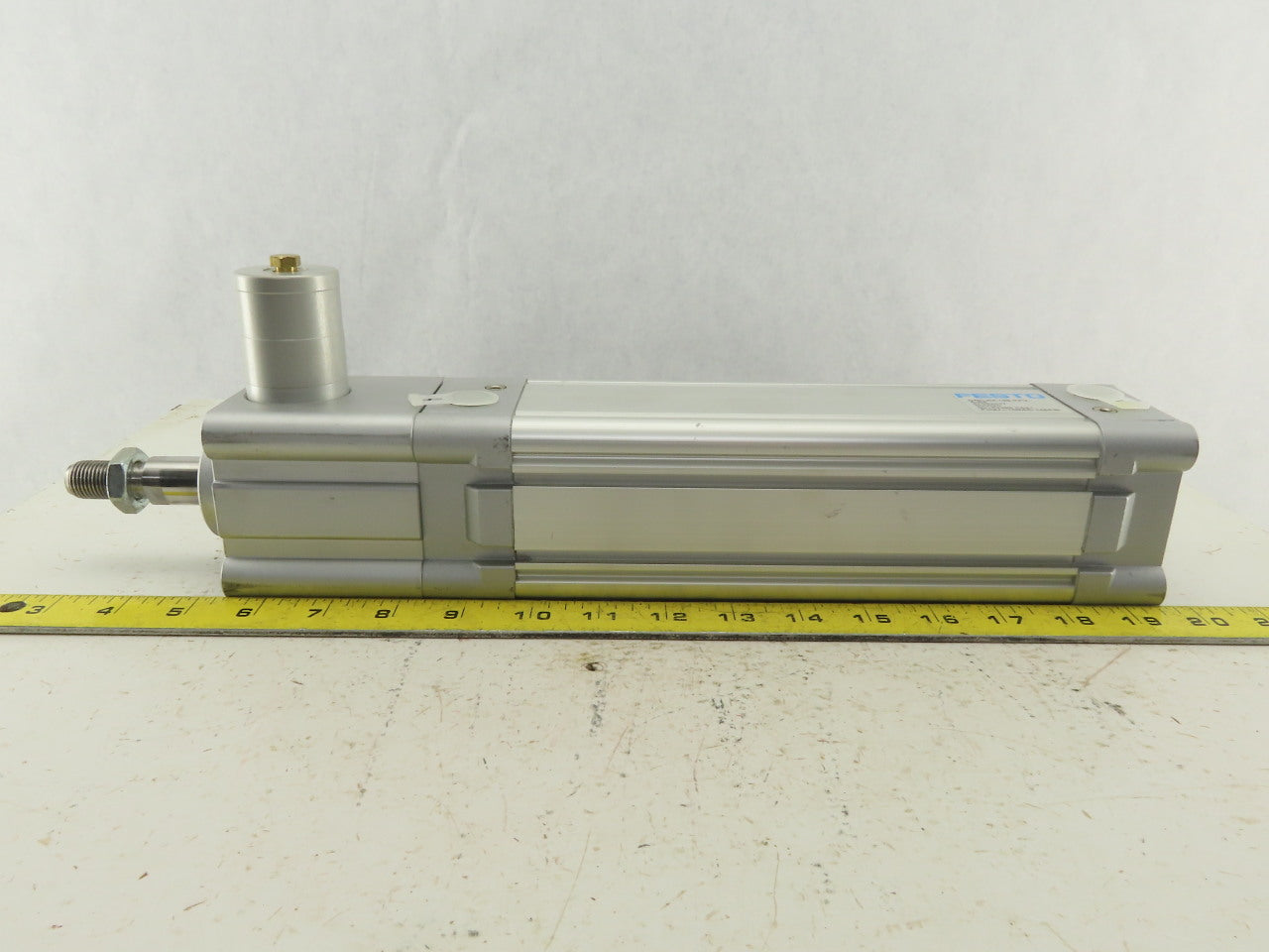 Festo DNC-63-165-PPV-A-KP Pneumatic Air Cylinder 63mm Bore 165mm Stroke W/Clamp