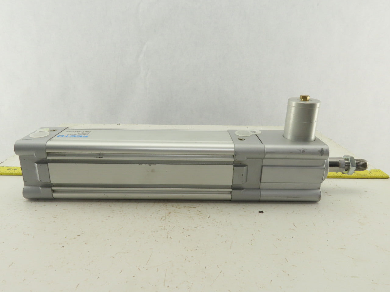 Festo DNC-63-165-PPV-A-KP Pneumatic Air Cylinder 63mm Bore 165mm Stroke W/Clamp