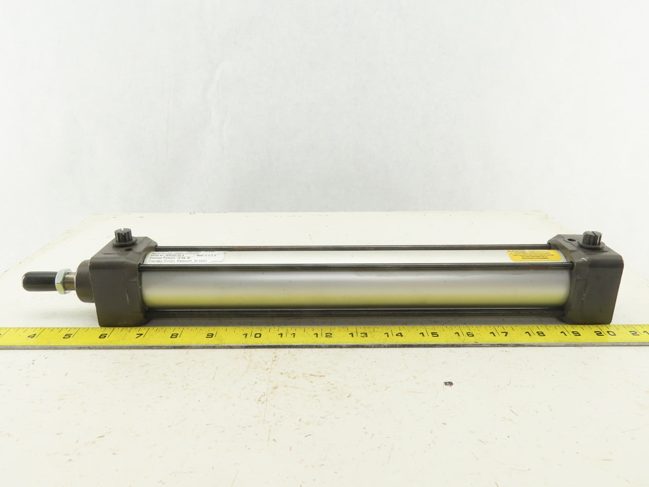 Parker P1D-T040MC-0275NNNNN Pneumatic Air Cylinder 40mm Bore 275mm Stroke