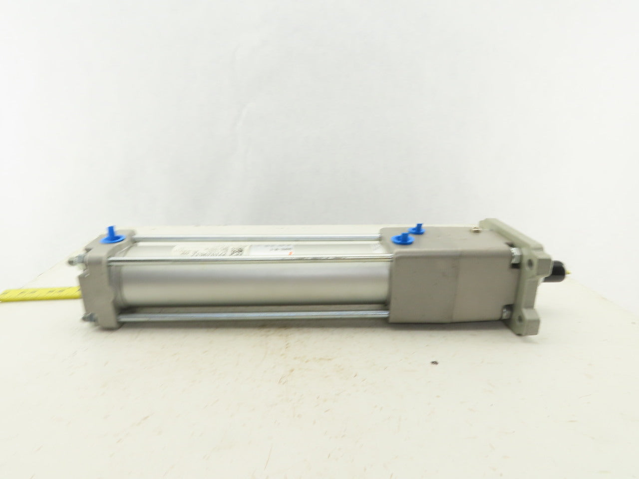 SMC Smc CN2F50-190-D Pneumatic Cylinder 50mm Bore 190mm Stroke W/CAN2-50D-UA