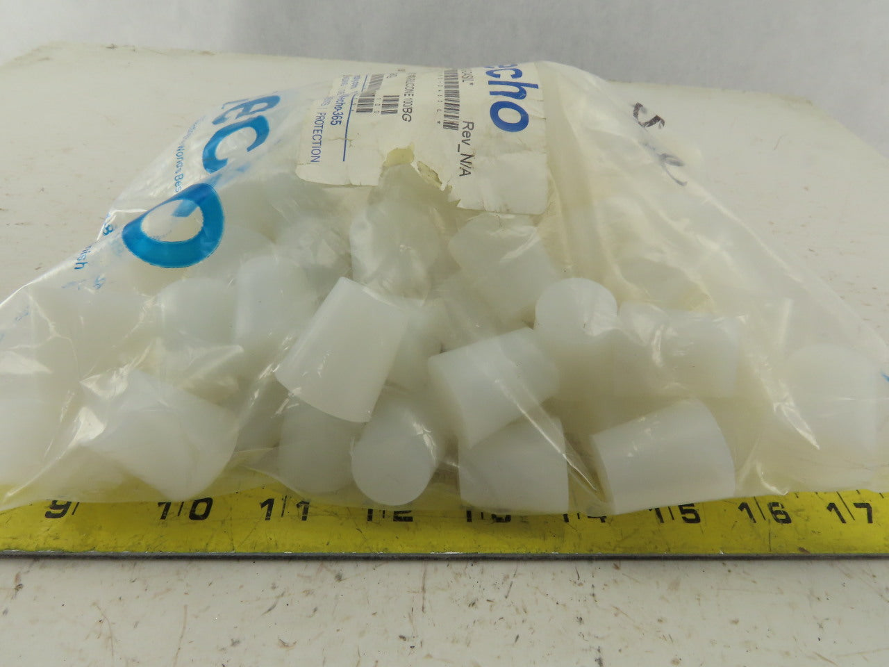 Necho 0.938x0.719/1.000 #3 Silicone Flangeless Plug Bag of 100
