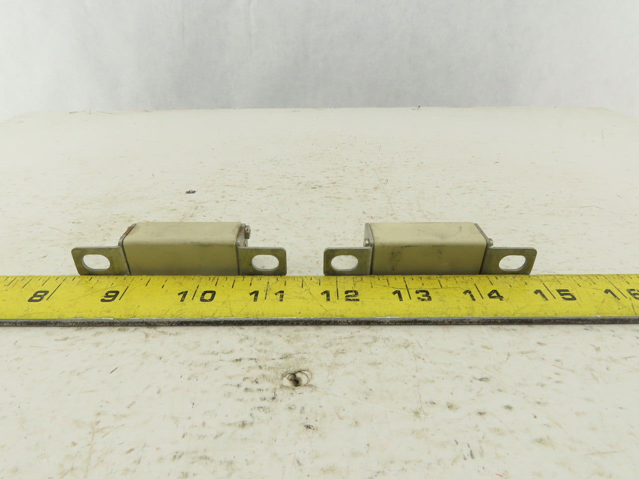 Bussmann Denmark 170N3232 Fuse 40A 660V Lot of 2