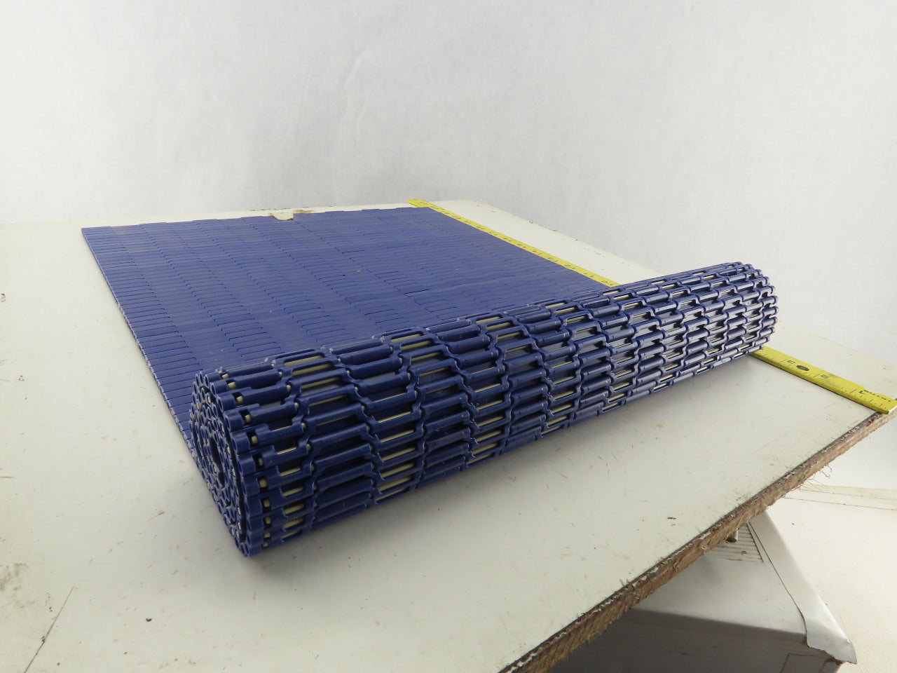 16" Wide Flat Straight Running Conveyor Mat 40"