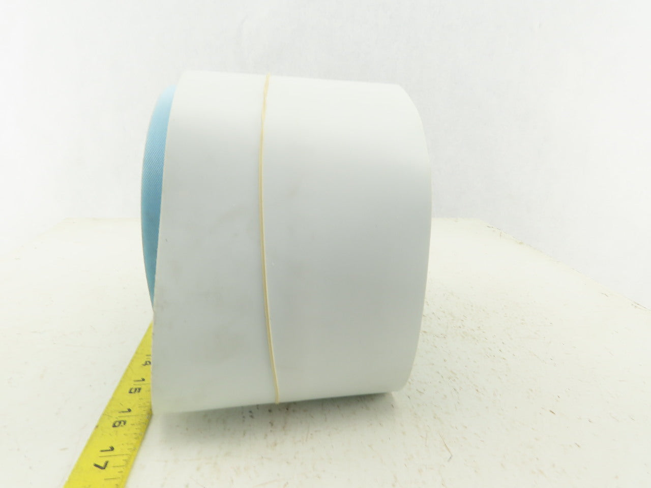 130mm Wide Smooth Top Center V-Groove Tracking Endless Conveyor Belt 3370mm