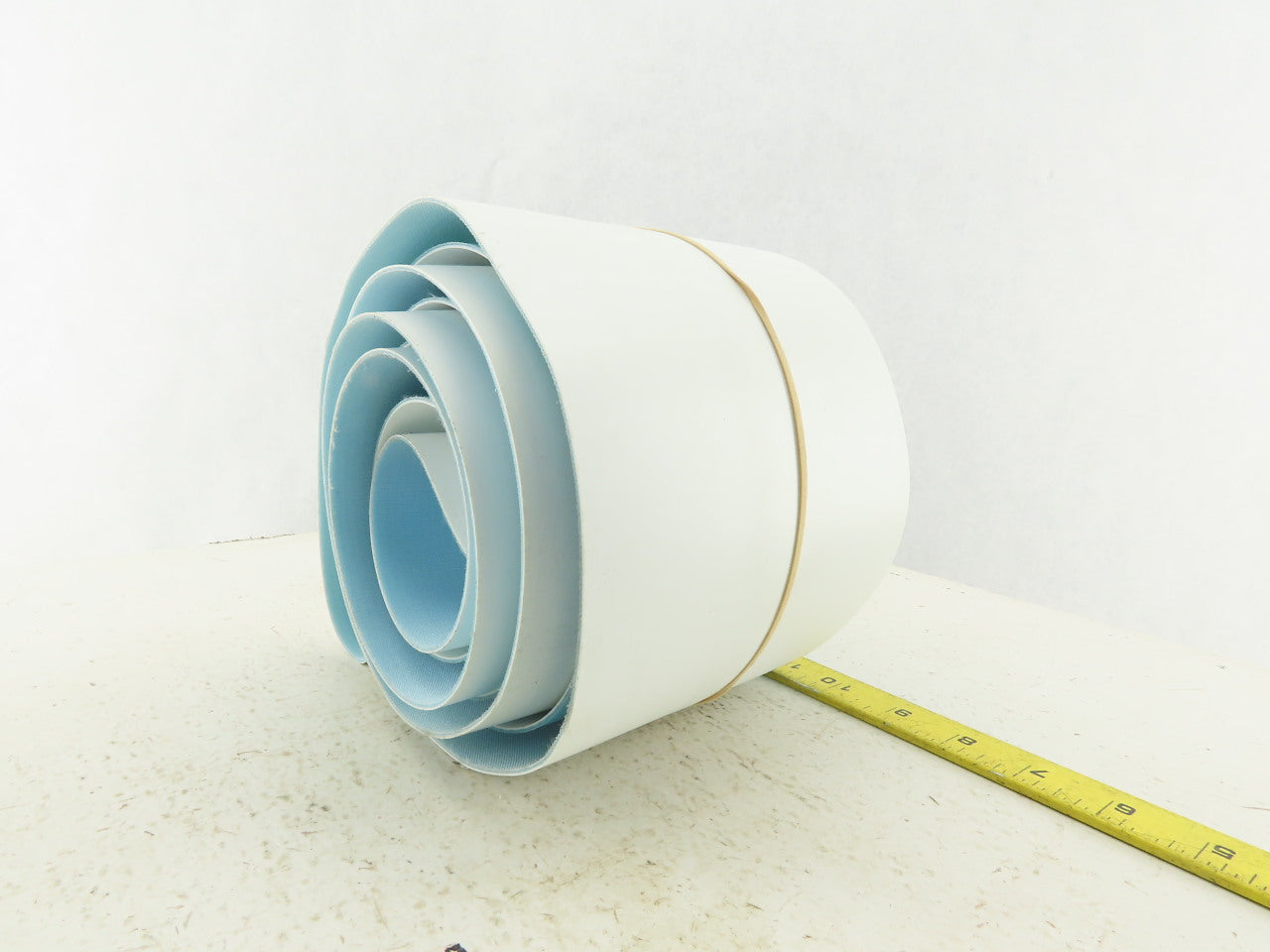 130mm Wide Smooth Top Center V-Groove Tracking Endless Conveyor Belt 3370mm