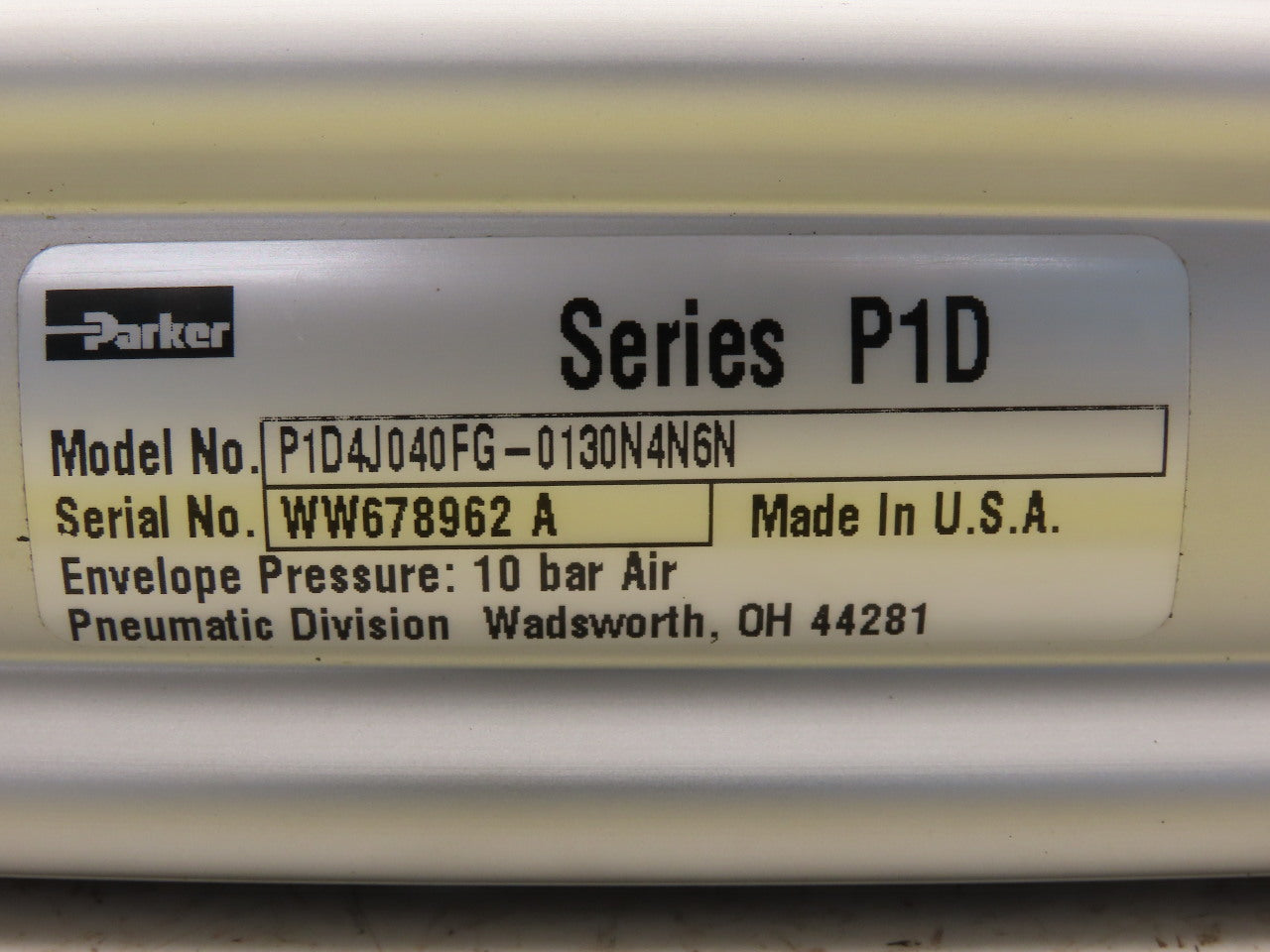 Parker P1D4J040FG-0130N4N6N 40mm Bore 130mm Stroke Rod Lock Air Cylinder