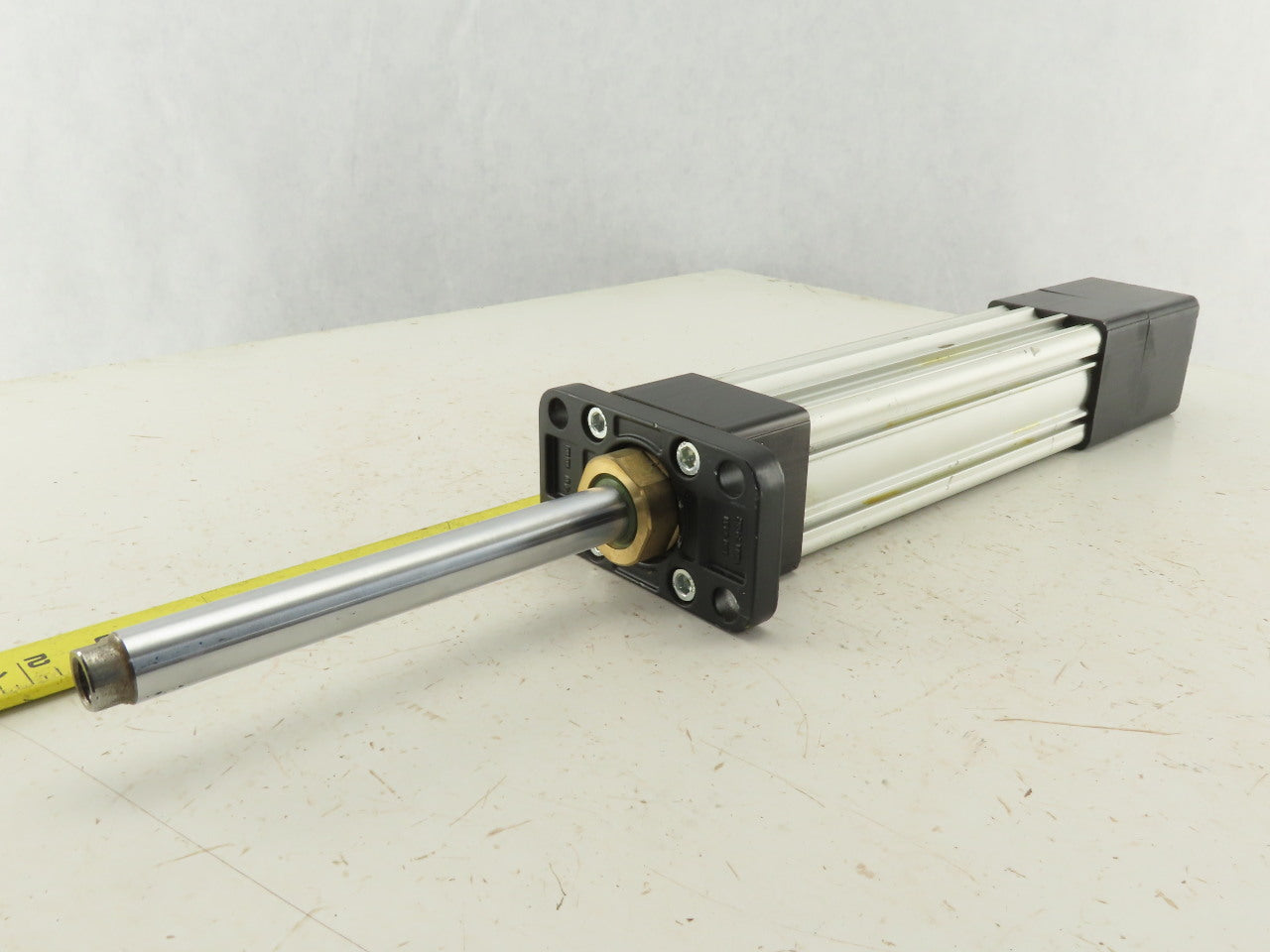 Parker P1D4J040FG-0130N4N6N 40mm Bore 130mm Stroke Rod Lock Air Cylinder