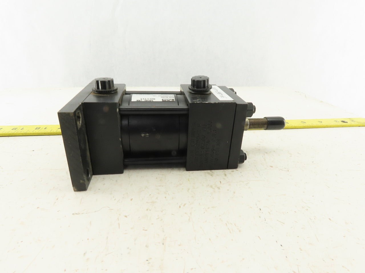 Parker CH2ANUV142AC 2" Bore 1" Stroke Double Acting Air Cylinder