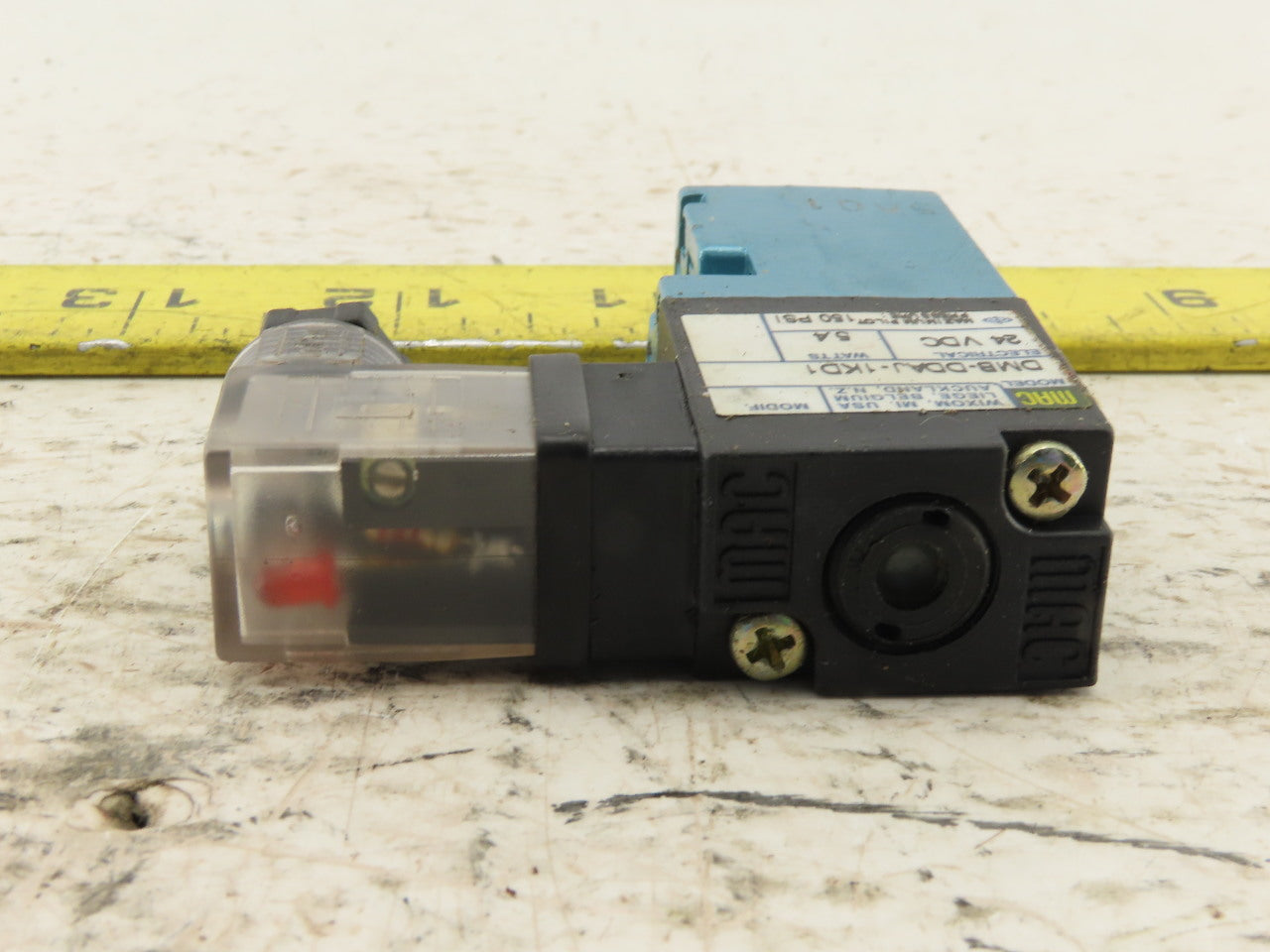 MAC DMB-DDAJ-1KD1 Single Solenoid Pneumatic Directional Valve 24VDC