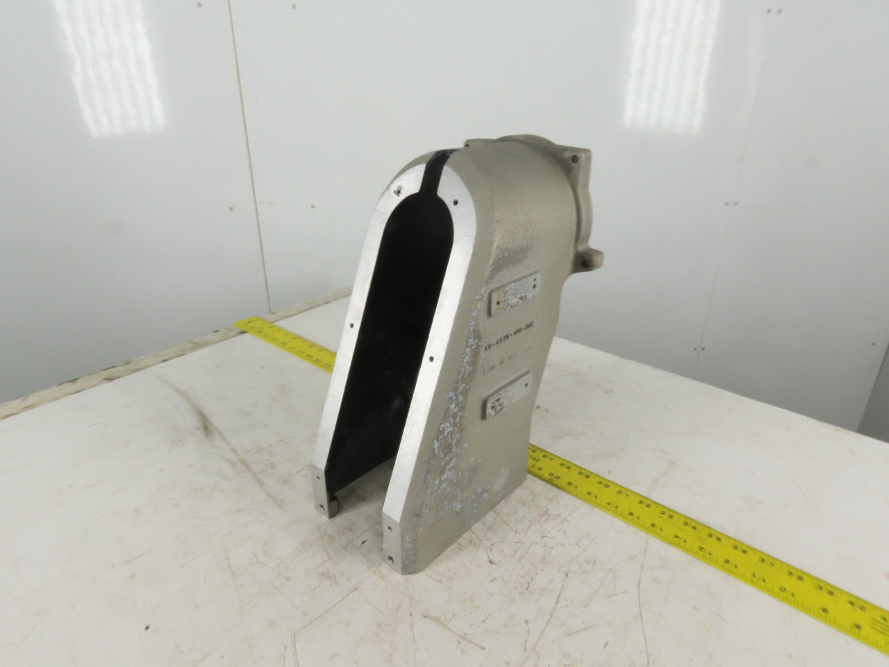 Fanuc Model P-200E Robotic Powder Coat Applicator Wire Hose Terminal Casting