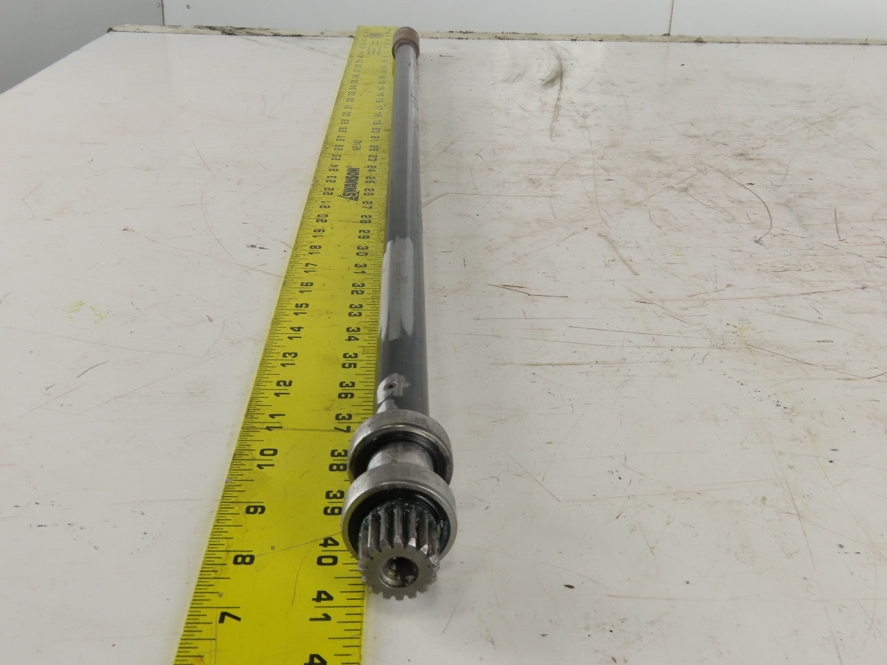 Fanuc EO-4325-020-004C Robotic Manipulator Arm Gear Shaft 1-11/16" Bearing Space