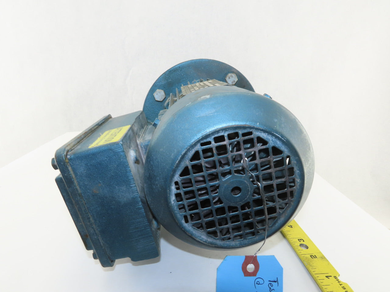 Tigar/Sew Eurodrive 17S15R 3/4Hp Gear Motor 15:1 Ratio 133.3 RPM 230/460V 3Ph