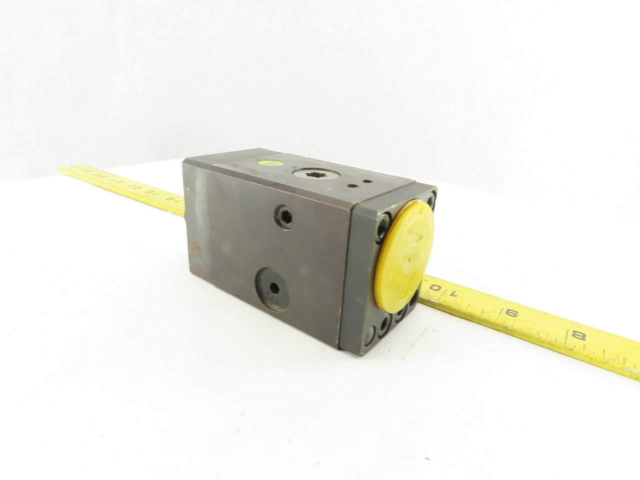 Kennametal KM40-CLSL-1660D Modular Lathe Clamp Unit
