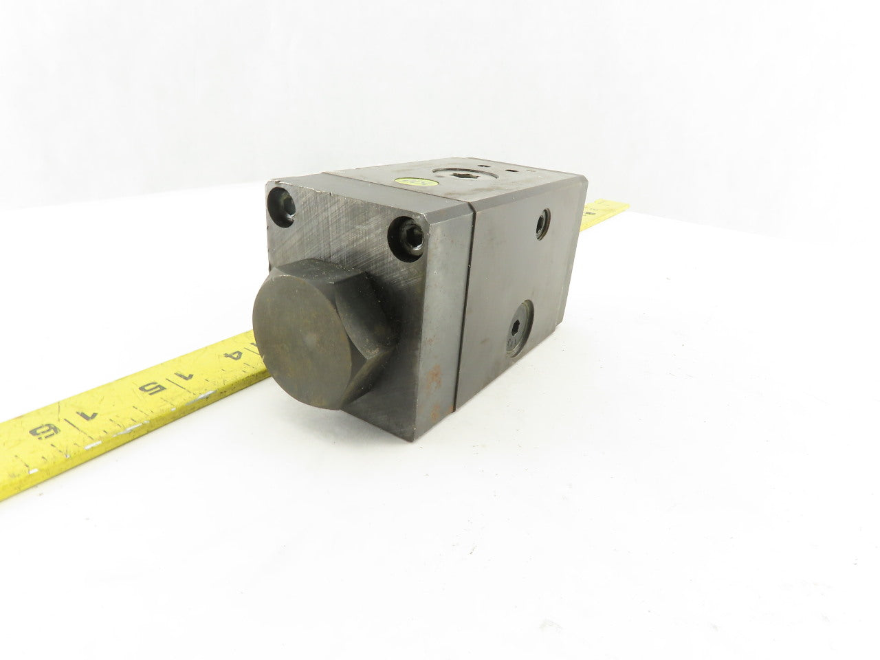 Kennametal KM40-CLSL-1660D Modular Lathe Clamp Unit