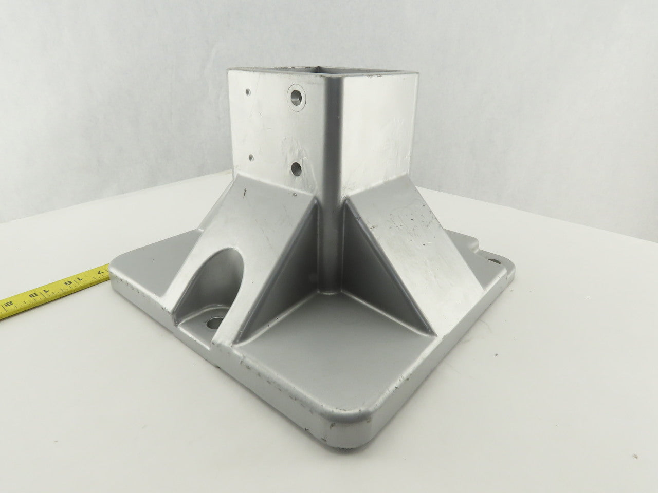 FlexLink XCFF 88X260 88mm Square Tube Floor Flange Mounting Socket